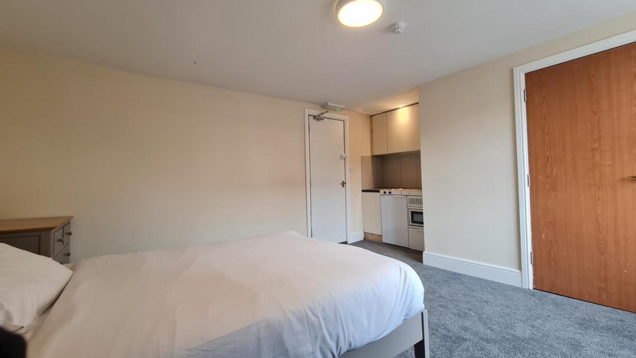 Grace Apartments - Living Rock Ashford  Extérieur photo