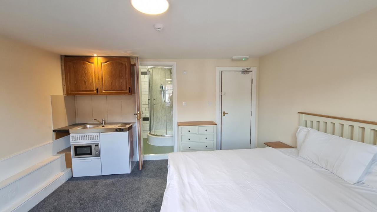 Grace Apartments - Living Rock Ashford  Extérieur photo