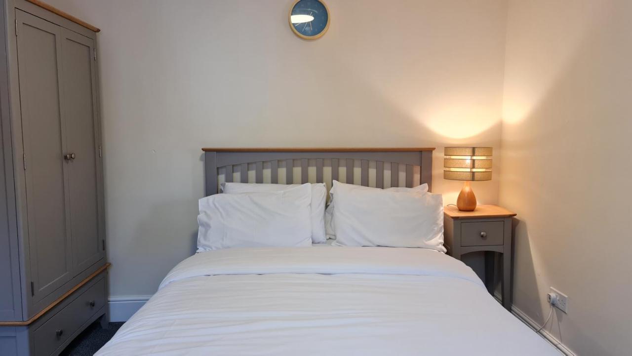Grace Apartments - Living Rock Ashford  Extérieur photo